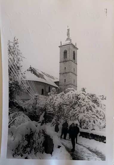 N 125 Mercury Eglise sous la neige