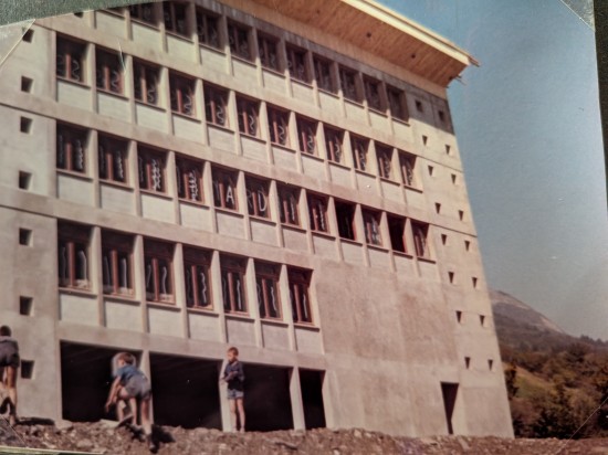 N144 Mercury construction du  CET en 1968 par l'Abbé Garin